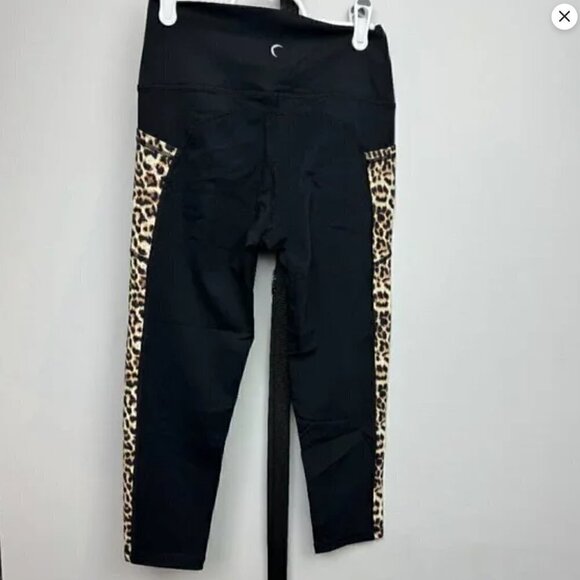 EUC - Zyia Leopard Pocket Brilliant Hi Rise Leggings - Size 6-8 And 8-10 - Picture 9 of 11